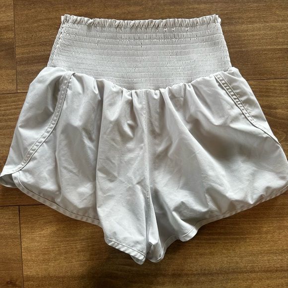 Offline by aerie white running shorts - Picture 2 of 3